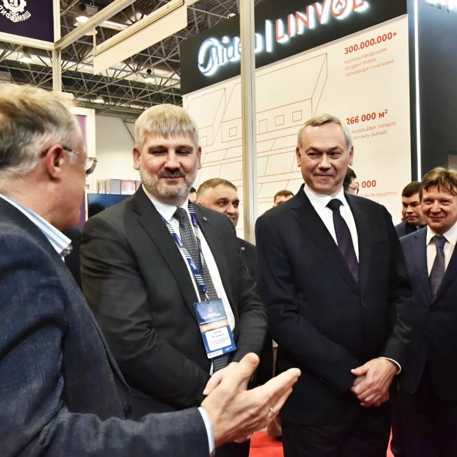 Сибирская строительная неделя: Губернатор Новосибирской области отмечает стремительное развитие строительного сектора в России